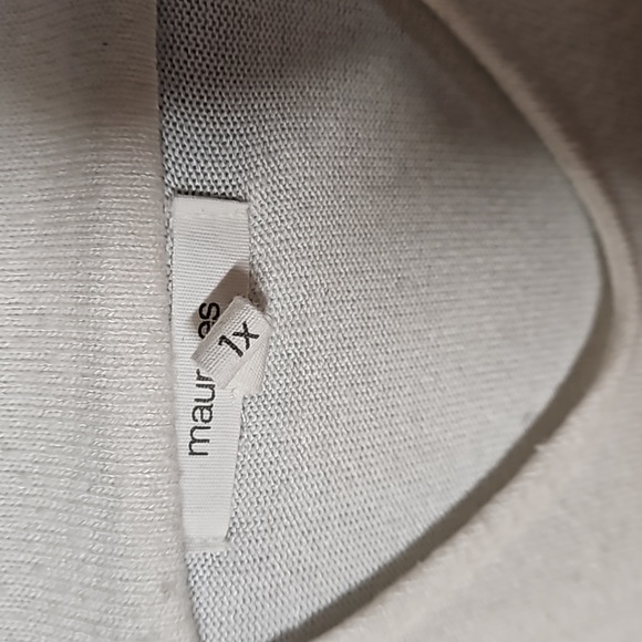 Maurices cut out neck color block top - Picture 3 of 6